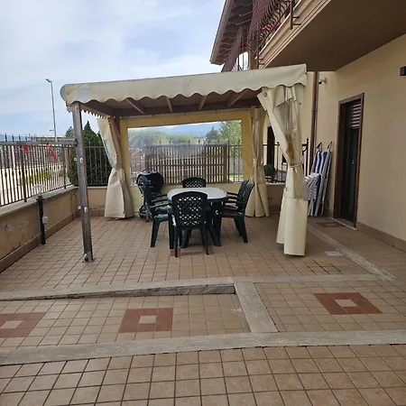 Πανσιόν Disangrohouse Castel Di Sangro