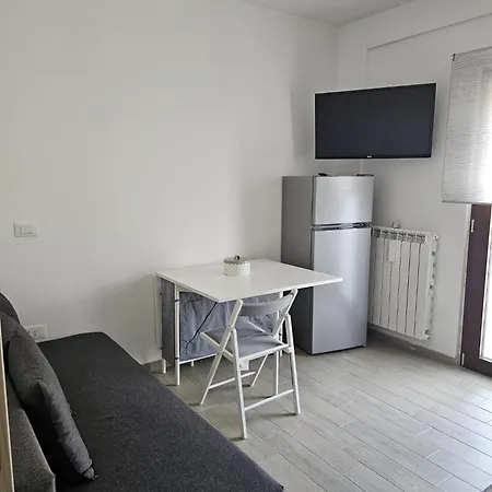 Disangrohouse Πανσιόν 3*